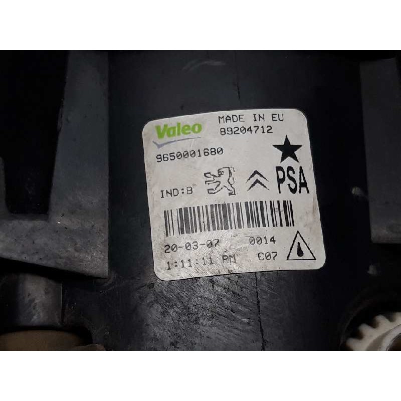 Recambio de faro antiniebla izquierdo para citroën c4 berlina collection referencia OEM IAM 9650001680  VALEO 3