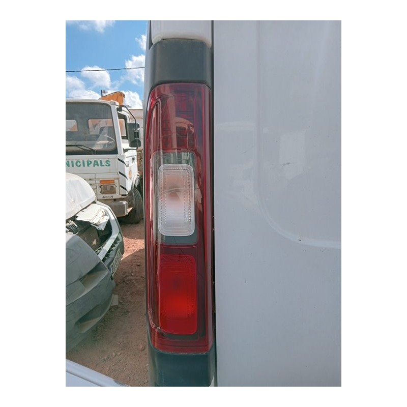 Recambio de piloto trasero izquierdo para opel vivaro b kasten/combi furgón l1h1 2.9t expression referencia OEM IAM   
