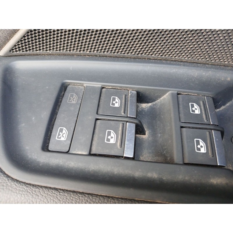 Recambio de mando elevalunas delantero izquierdo para audi a3 sportback (8ya, 8yf) 30 tdi referencia OEM IAM   