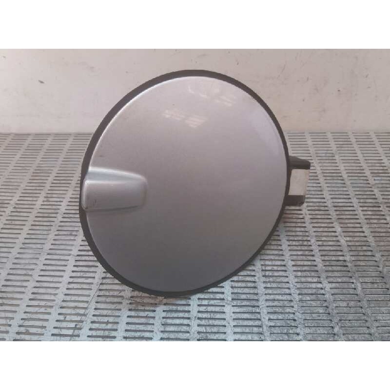 Recambio de tapa exterior combustible para opel astra gtc 1.7 16v cdti referencia OEM IAM   