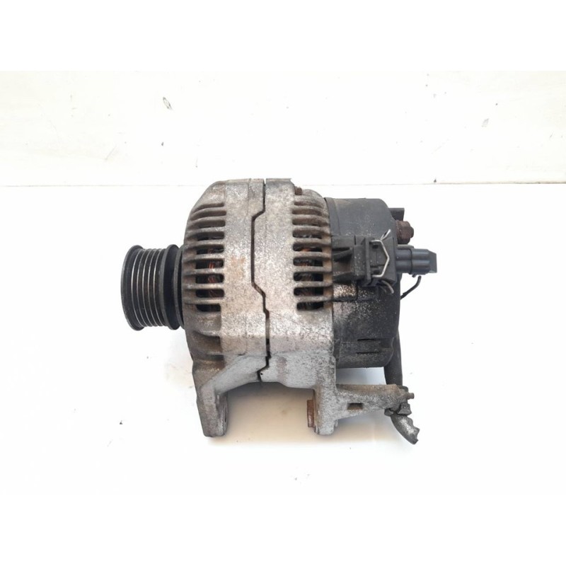 Recambio de alternador para audi a3 (8l) 1.6 ambition referencia OEM IAM 0123320034 037903025C BOSCH