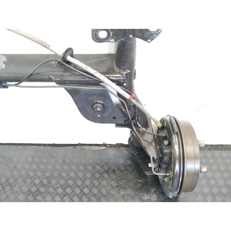 Recambio de puente trasero para renault twingo acces referencia OEM IAM 2