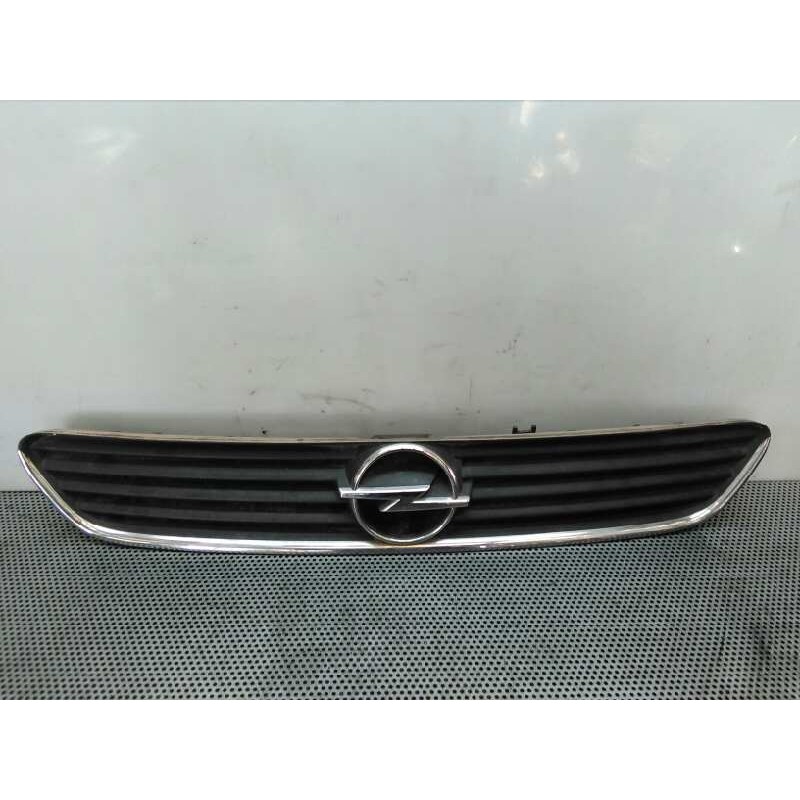 Recambio de rejilla delantera para opel astra g berlina comfort referencia OEM IAM   