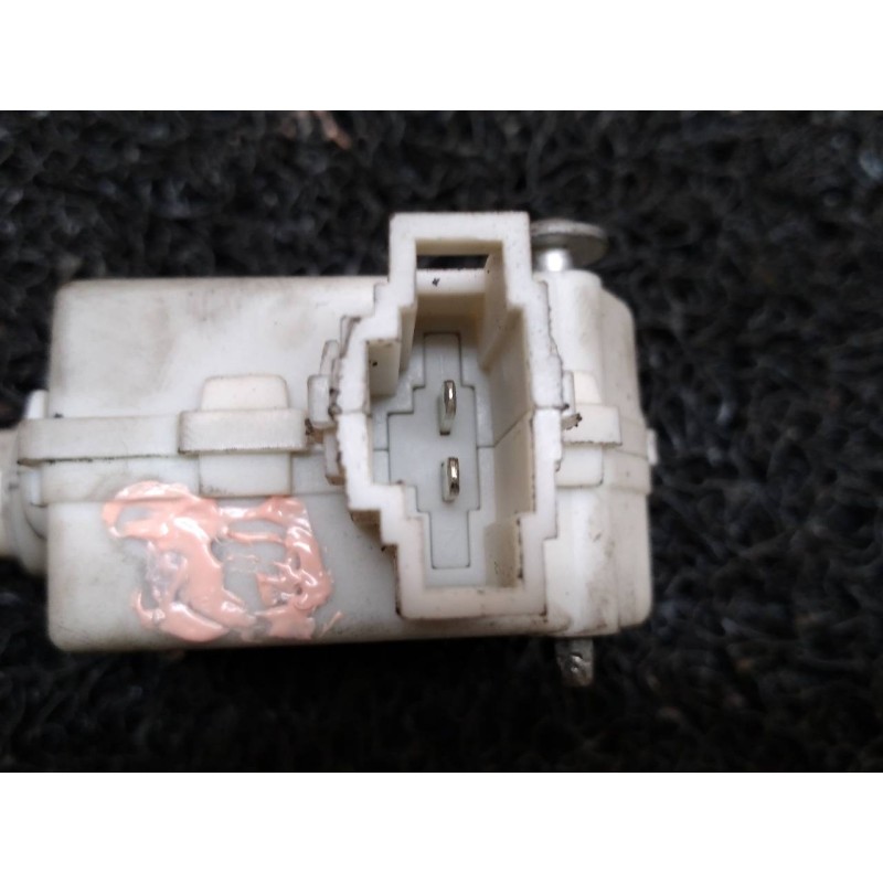Recambio de motor cierre tapa combustible para volkswagen golf vi (5k1) advance referencia OEM IAM 5K6810773A - Blanco 2
