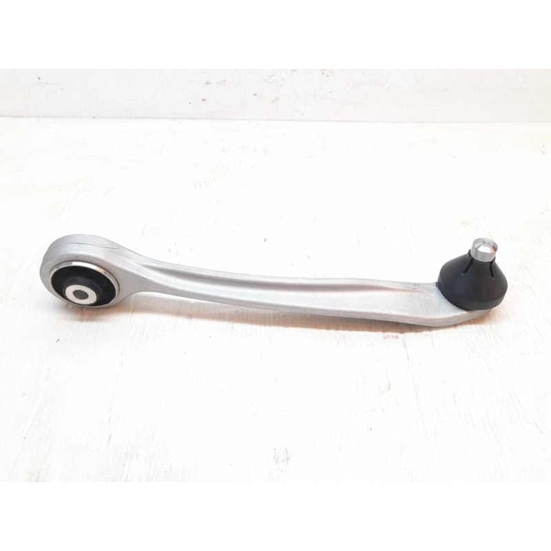 Recambio de brazo suspension superior delantero derecho para audi a4 berlina (b5) referencia OEM IAM 06130804  