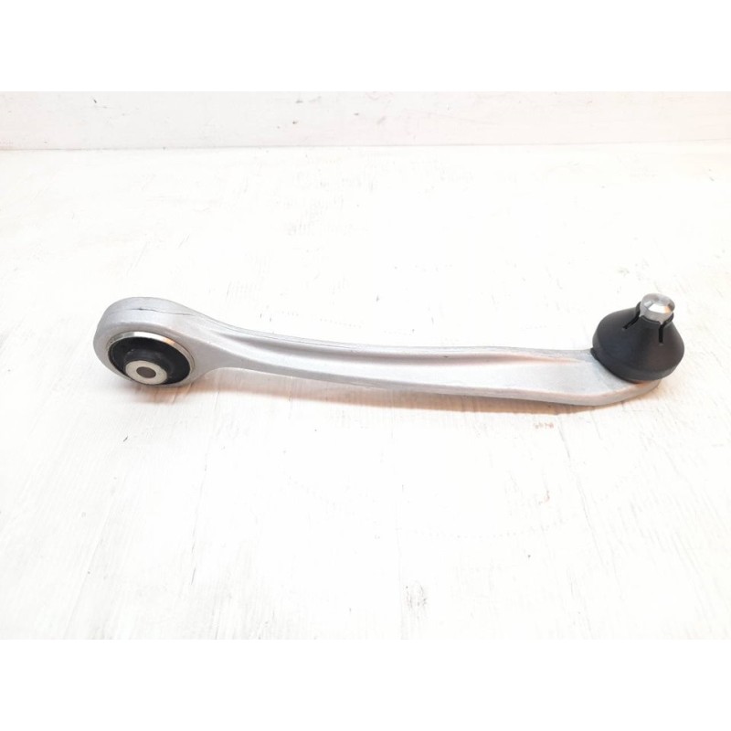 Recambio de brazo suspension superior delantero derecho para audi a4 berlina (b5) referencia OEM IAM 06130804  