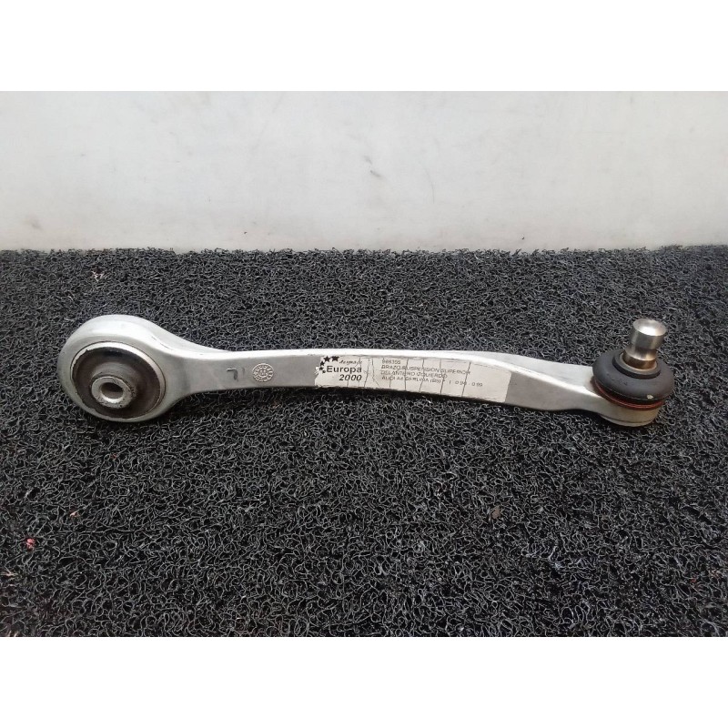 Recambio de brazo suspension superior delantero izquierdo para audi a4 berlina (b5) referencia OEM IAM 06130805  