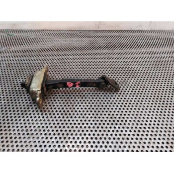 RETENEDOR PUERTA DELANTERA IZQUIERDA 