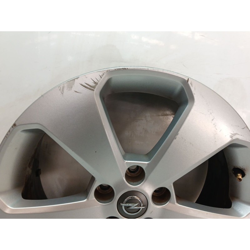 Recambio de llanta para opel mokka edition ecoflex referencia OEM IAM 95396384 - Blanco 2