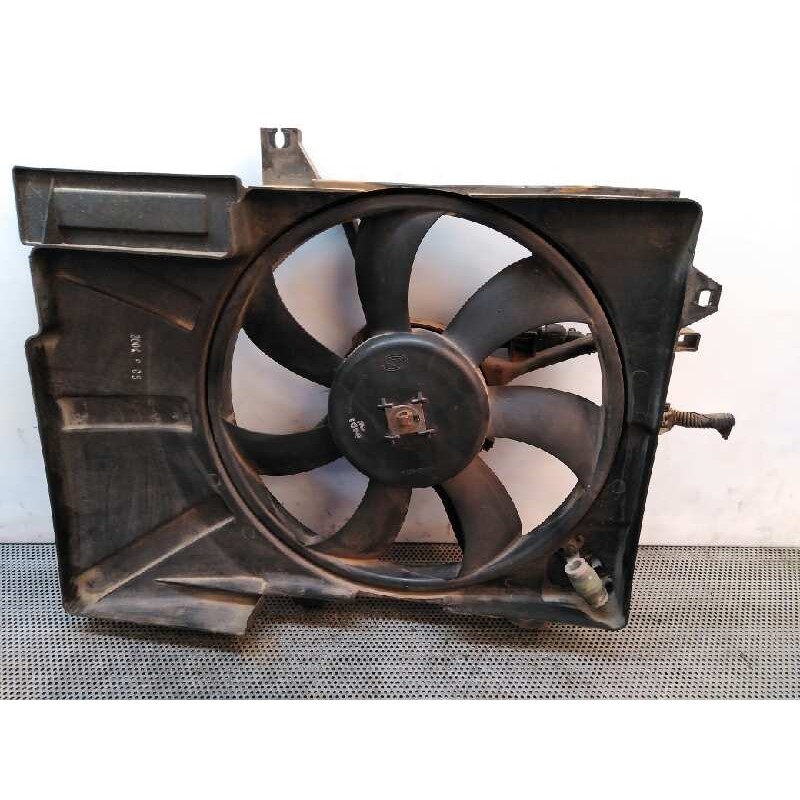 Recambio de electroventilador para hyundai getz (tb) 1.1 básico referencia OEM IAM - Negro 2
