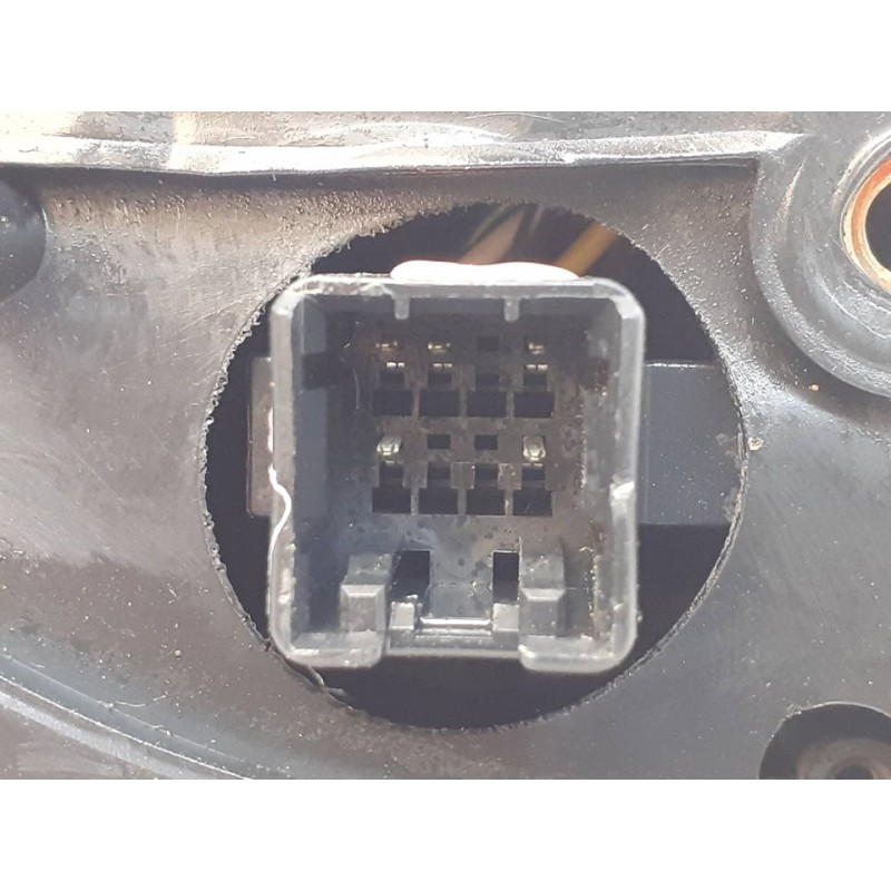 Recambio de retrovisor derecho para kia carens 1.8 ls monovolumen referencia OEM IAM 3