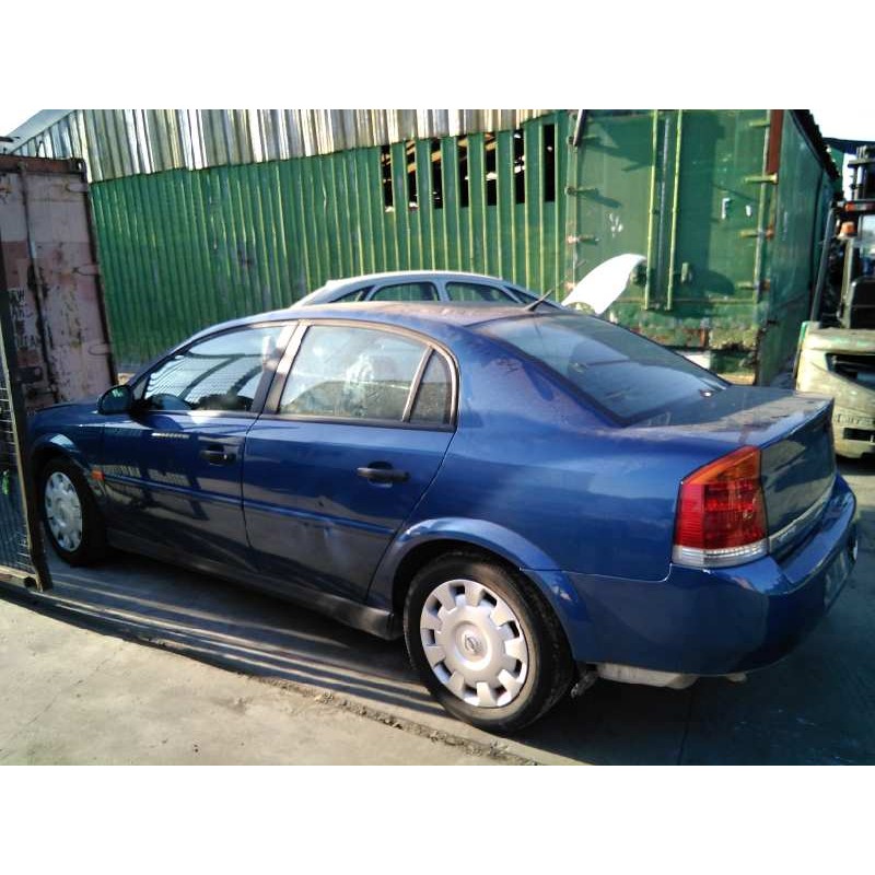 opel vectra c berlina del año 2002