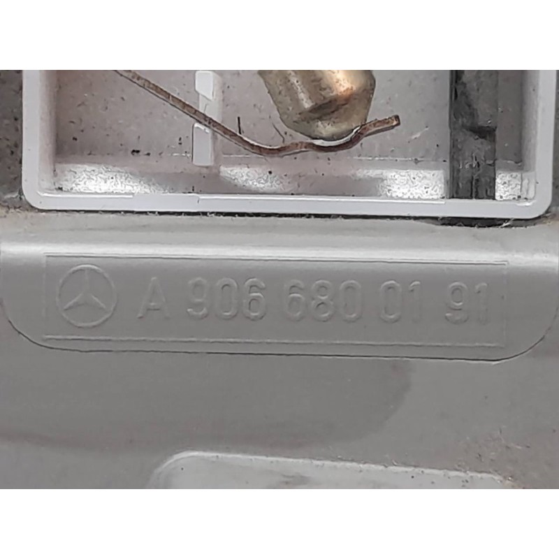 Recambio de guantera para mercedes-benz sprinterii caja abierta (desde 01.06) 413/416/510/513/516 cdi (906.153/155) referencia O - Blanco 2