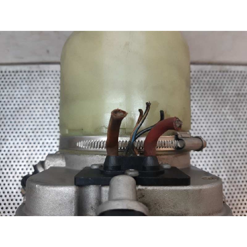 Recambio de bomba direccion para opel astra h ber. 1.4 16v referencia OEM IAM M14650187SW 122412 TRW 2