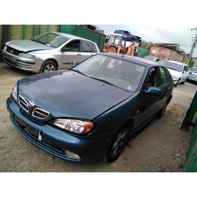 nissan primera berlina (p11) del año 2001