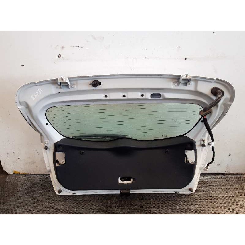 Recambio de porton trasero para kia rio concept referencia OEM IAM - Blanco 2