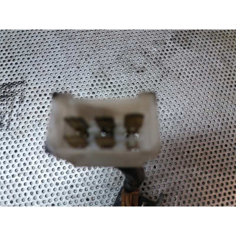 Recambio de mando luces para nissan trade 2.8d referencia OEM IAM - Blanco 2