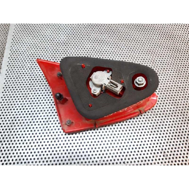 Recambio de piloto trasero derecho interior para alfa romeo 147 (190) 1.9 jtd impression referencia OEM IAM - Azul 2