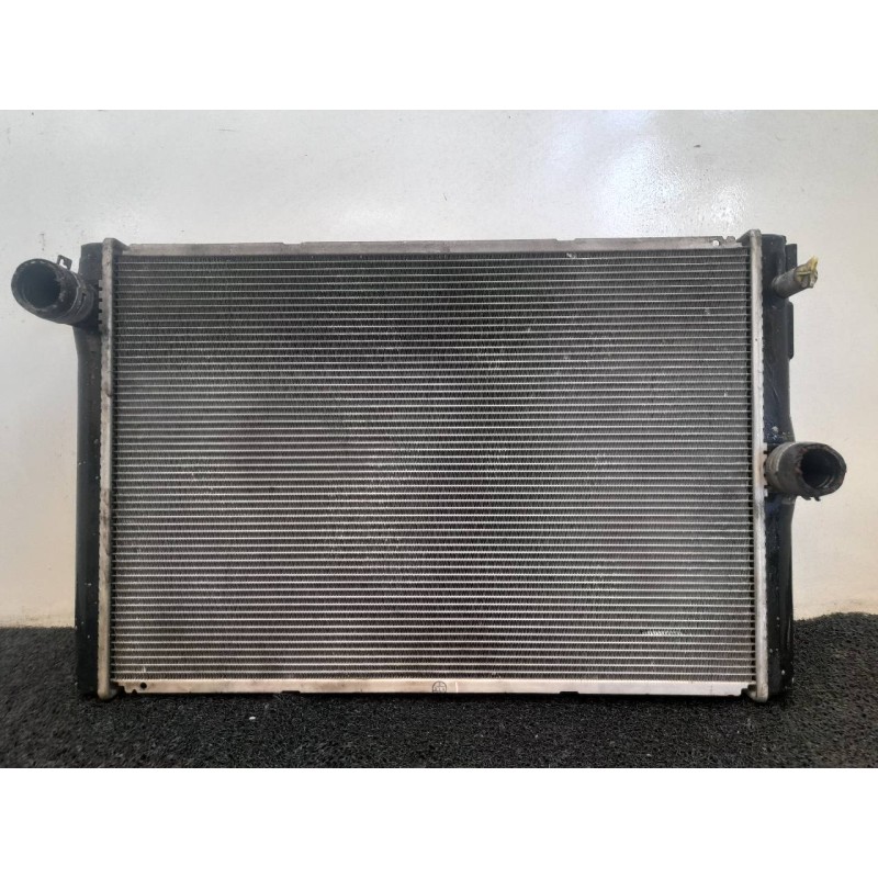 Recambio de radiador agua para toyota auris active referencia OEM IAM - Blanco 2