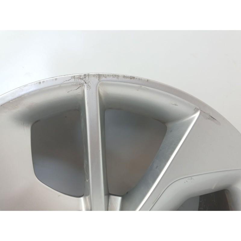 Recambio de llanta para renault clio iv (bh_) 1.5 dci 75 referencia OEM IAM 403009927R - Blanco 3