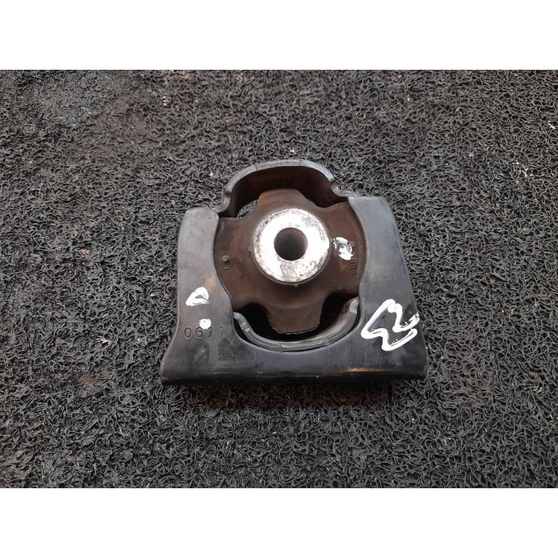 Recambio de soporte motor delantero para toyota auris active referencia OEM IAM 0611  