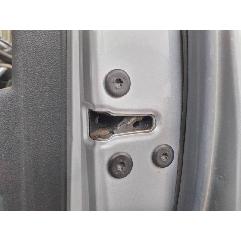 Recambio de cerradura puerta delantera derecha para renault captur ii e-tech engineered referencia OEM IAM   
