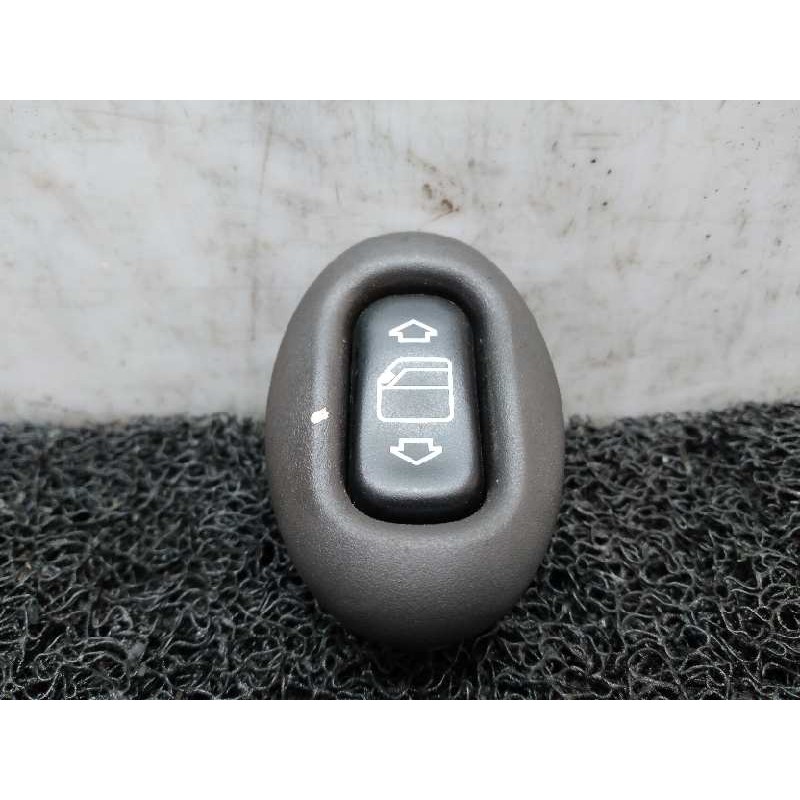 Recambio de mando elevalunas trasero derecho para mercedes-benz clase a (w168) 170 cdi (168.008) referencia OEM IAM   