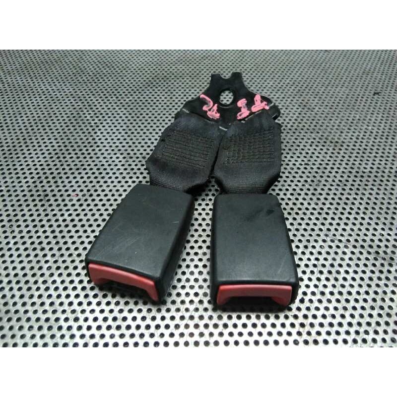 Recambio de enganche cinturon trasero izquierdo para ford fiesta berlina (dx) básico referencia OEM IAM   