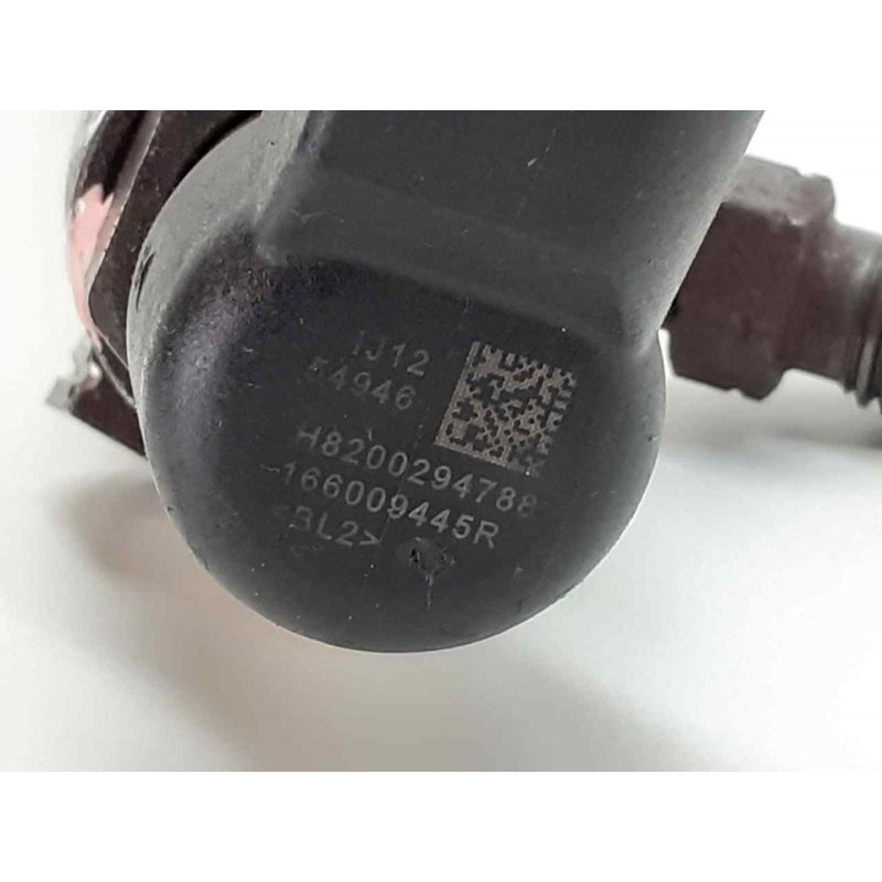 Recambio de inyector para renault scenic iii grand dynamique referencia OEM IAM H8200294788  CONTINENTAL 3
