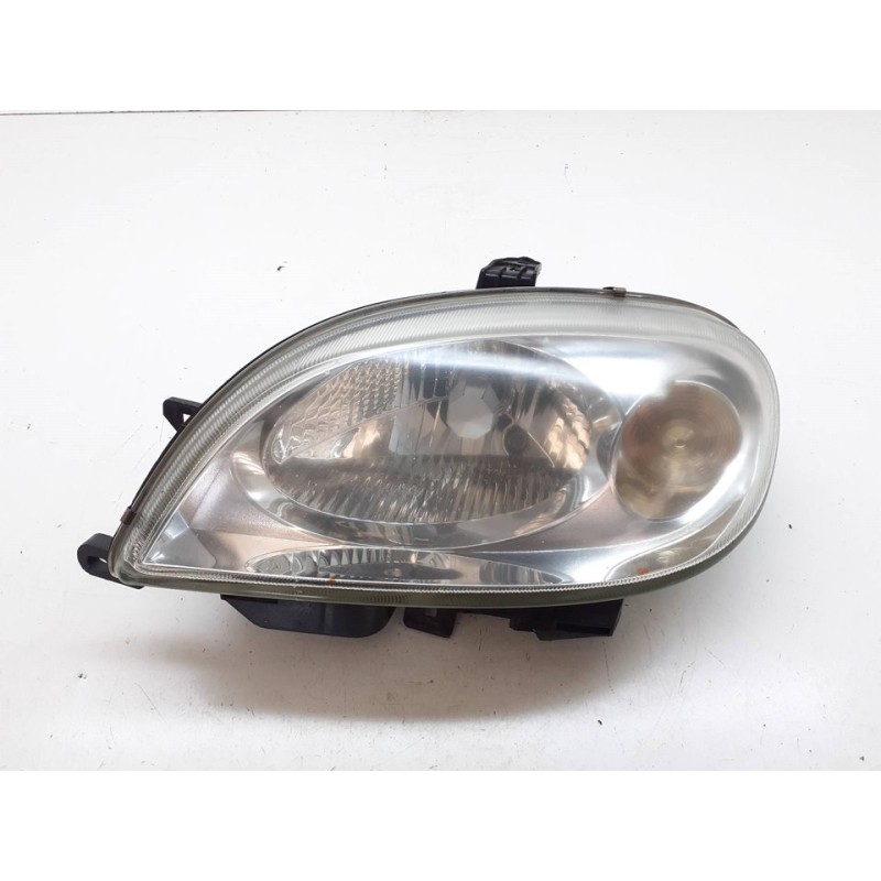 Recambio de faro izquierdo para citroën saxo 1.1 sx referencia OEM IAM   