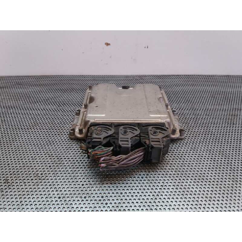 Recambio de centralita motor uce para renault laguna ii (bg0) authentique referencia OEM IAM 0281010556 8200153946 8200095416 / 
