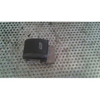 MANDO ELEVALUNAS DELANTERO DERECHO 4B0959855 