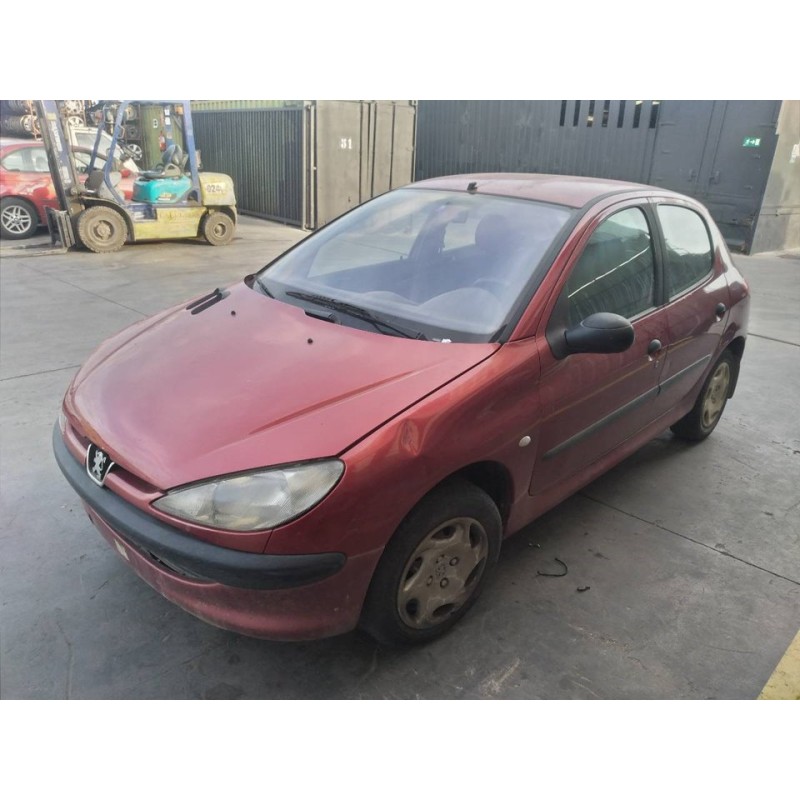 peugeot 206 berlina del año 2001