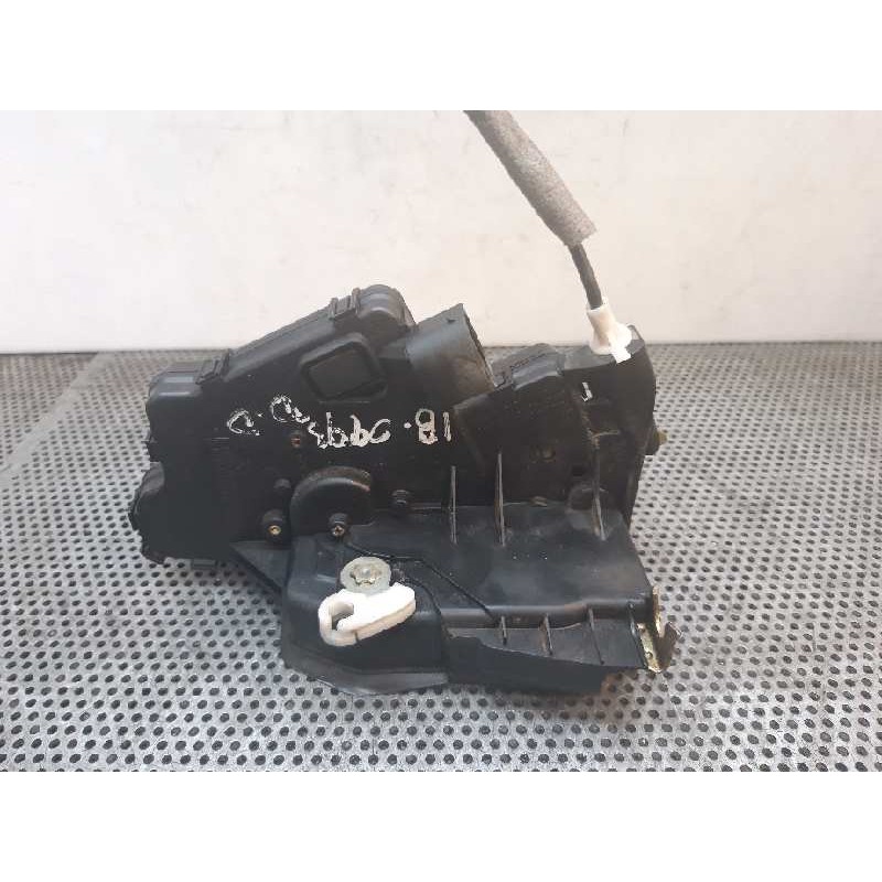 Recambio de cerradura puerta delantera derecha para bmw serie 3 berlina (e46) 320d referencia OEM IAM   