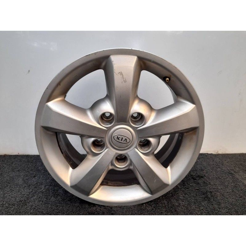 Recambio de llanta para kia sorento 2.5 crdi vgt ex1 referencia OEM IAM T17X7J45  