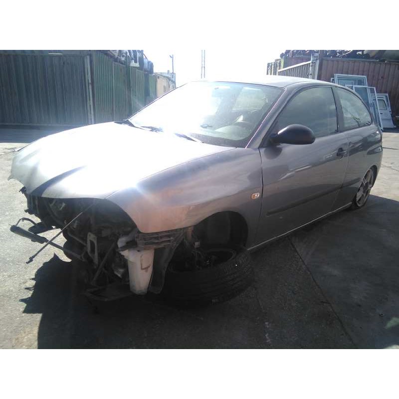 seat ibiza (6l1) del año 2004
