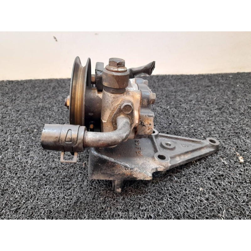 Recambio de bomba direccion para kia sportage td (5-ptas.) referencia OEM IAM 0K024826808 - Negro