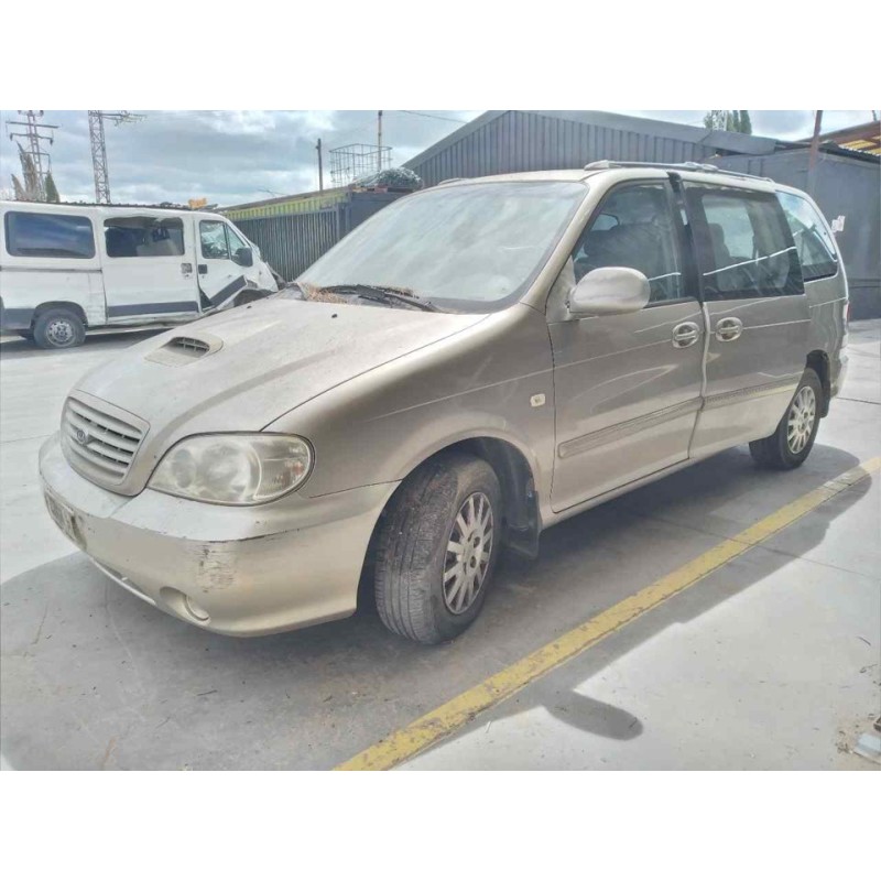 kia carnival ii del año 2001