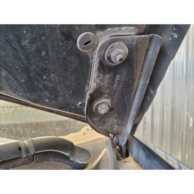 Recambio de bisagra capot izquierda para porsche cayenne (typ 9pa) básico referencia OEM IAM 7L5823301  