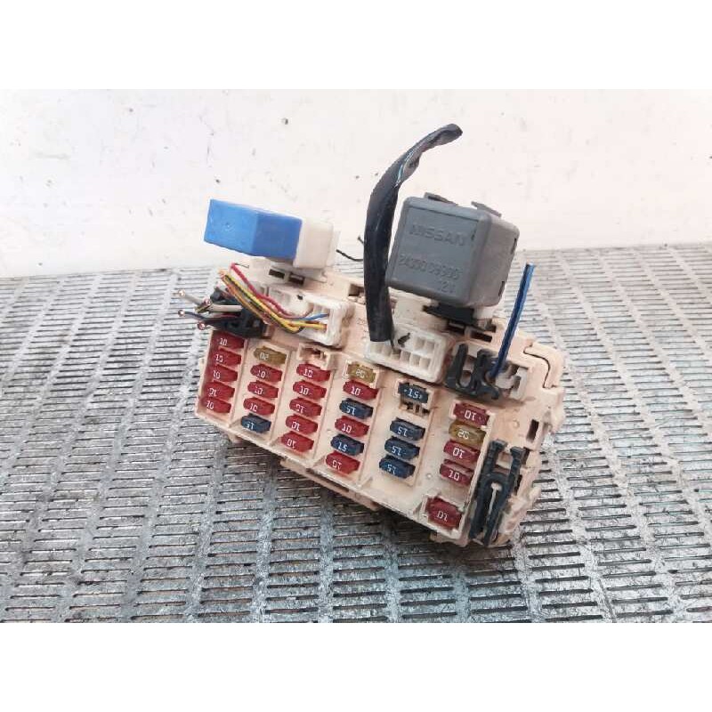 Recambio de caja reles / fusibles para nissan x-trail (t30) comfort referencia OEM IAM ´71545078  