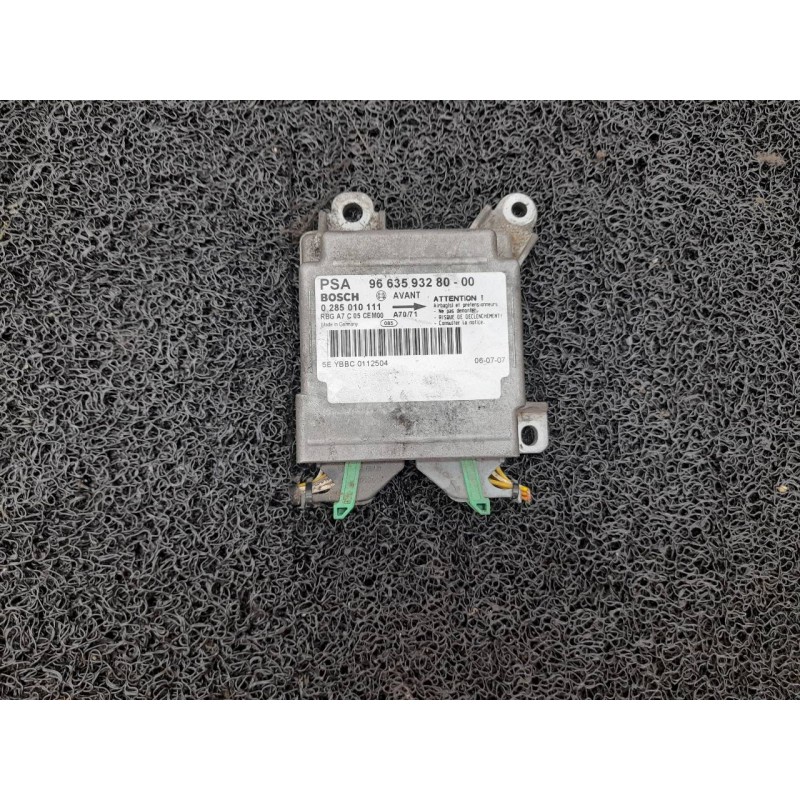 Recambio de centralita airbag para peugeot 207 confort referencia OEM IAM 0285010111 9663593280 BOSCH