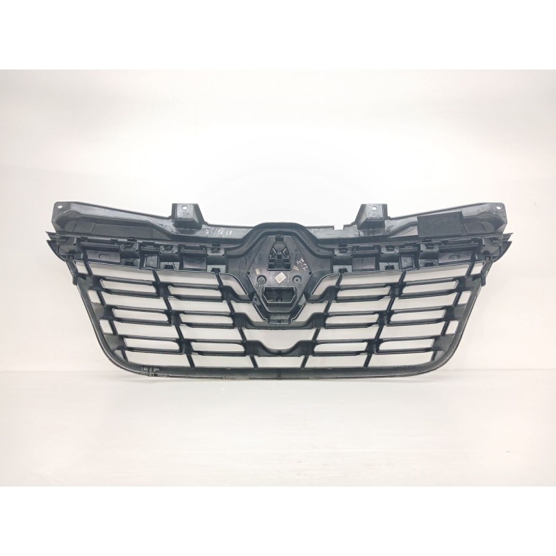Recambio de rejilla delantera para renault master kombi l2h2 3,5t referencia OEM IAM 623102803R E535 - Blanco 3