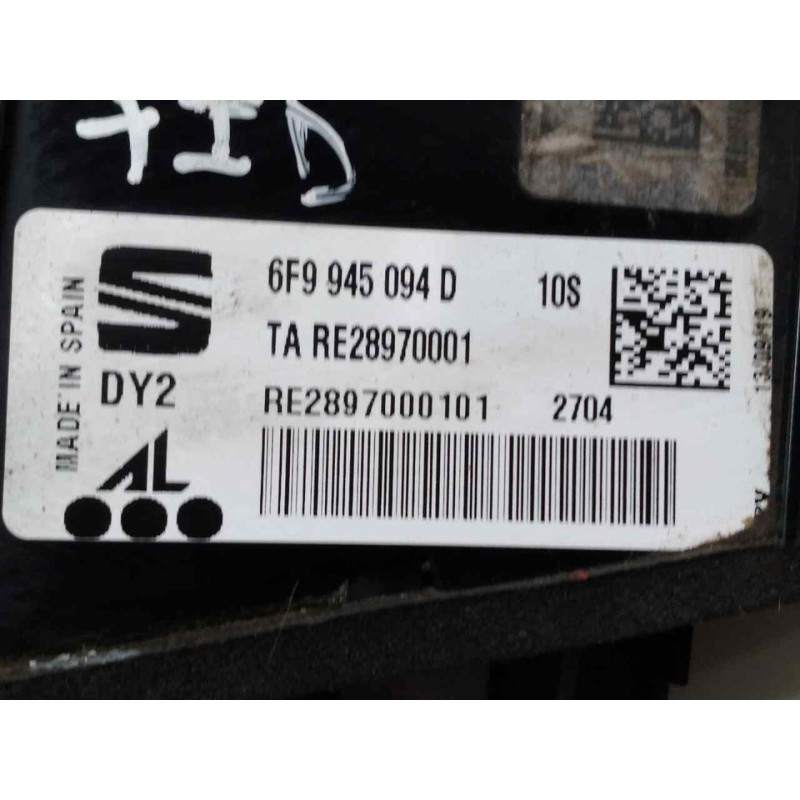 Recambio de piloto trasero derecho interior para seat arona xcellence edition referencia OEM IAM 6F9945094D - Blanco 3