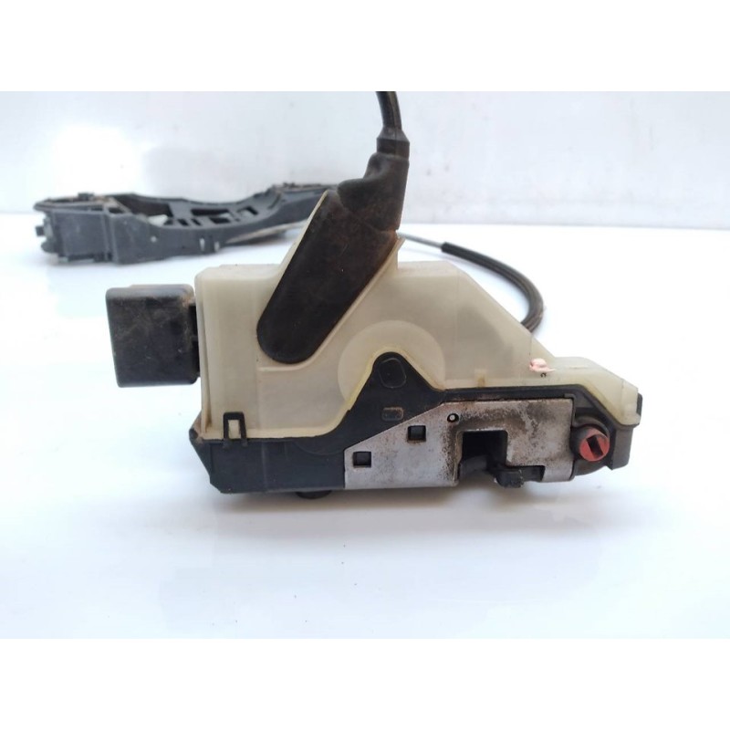 Recambio de cerradura puerta trasera derecha para citroën c4 lim. seduction referencia OEM IAM 9685352080 - Blanco 2