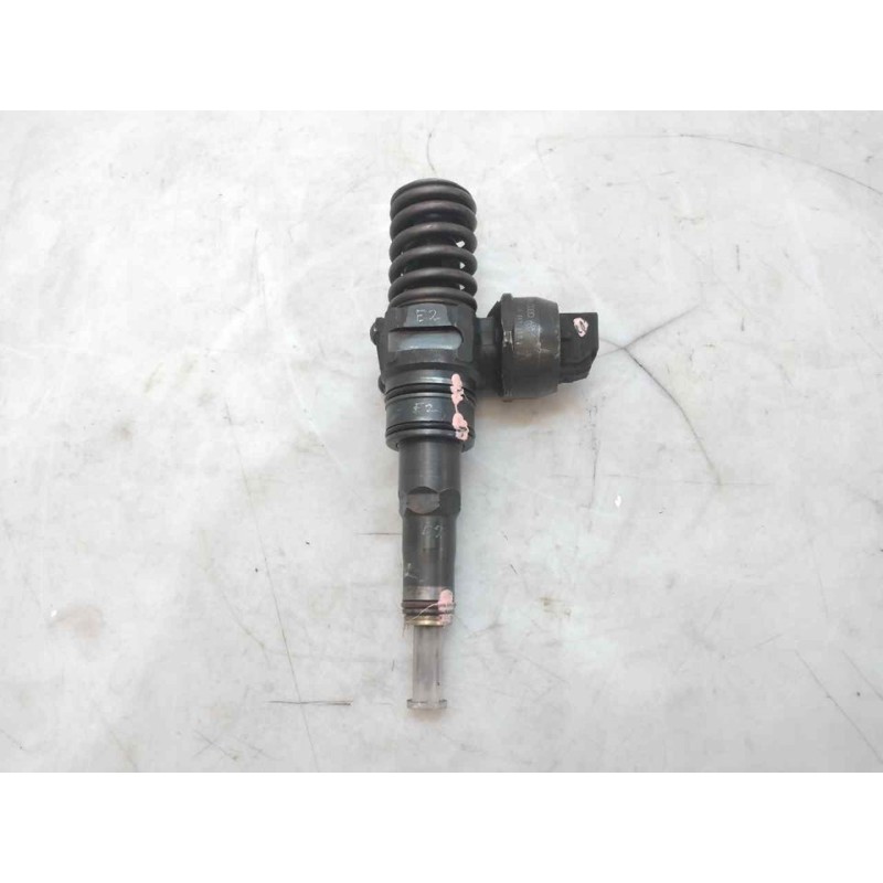 Recambio de inyector para volkswagen touareg (7la) tdi r5 referencia OEM IAM 038130073AJ  