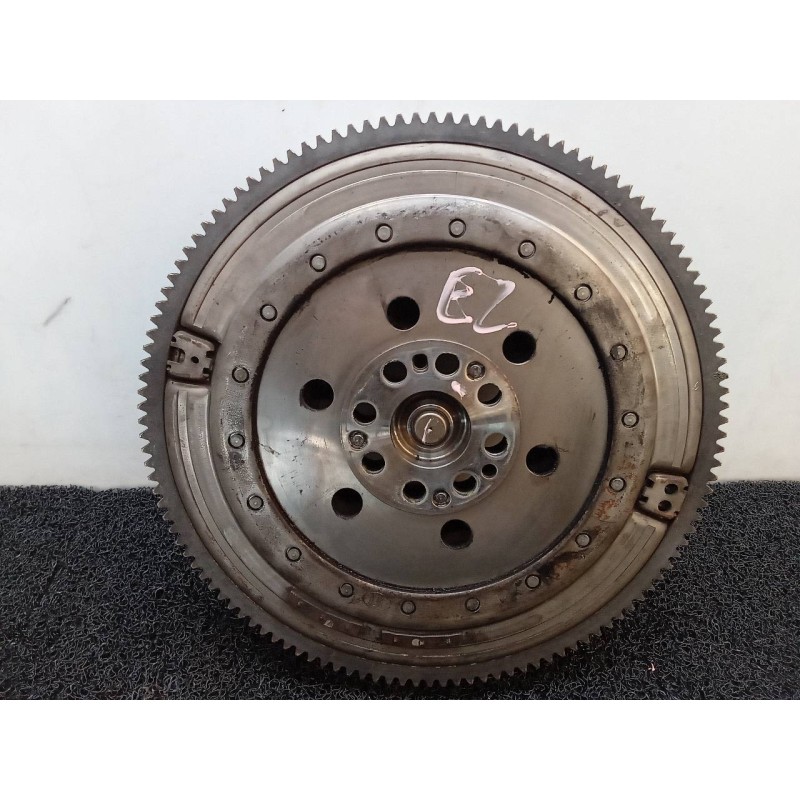 Recambio de volante motor para bmw serie 1 berlina (e81/e87) 116d referencia OEM IAM 21217577479 7567747902 - Blanco 4