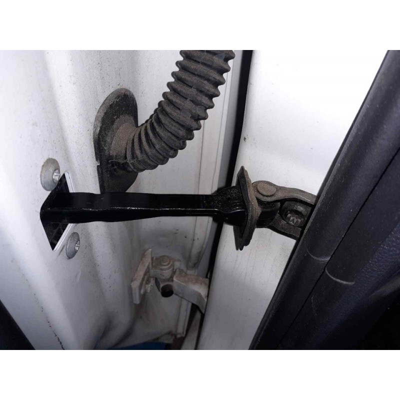 Recambio de retenedor puerta trasera izquierda para seat arona xcellence edition referencia OEM IAM   