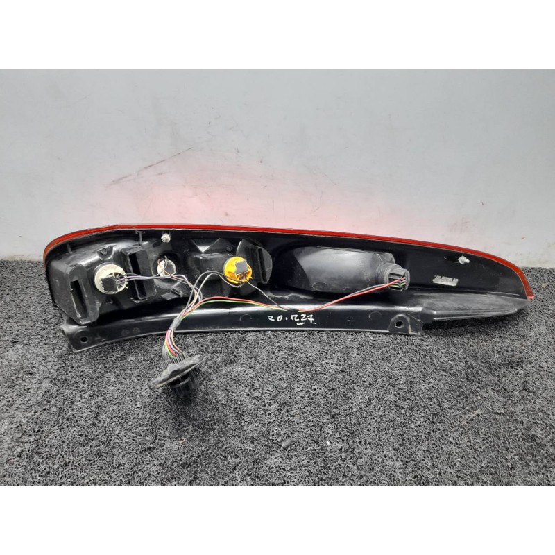 Recambio de piloto trasero derecho para ford fiesta (cbk) futura referencia OEM IAM - Negro 2