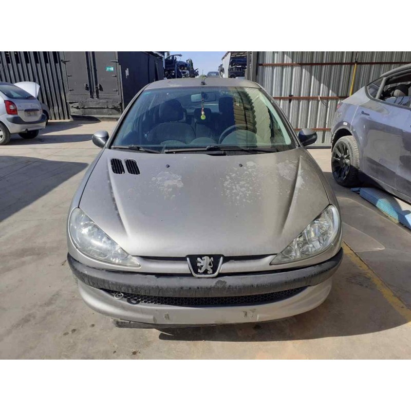 peugeot 206 berlina del año 2005