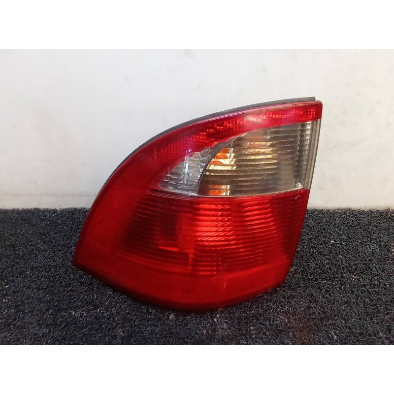 Recambio de piloto trasero izquierdo para saab 9-5 familiar 2.2 tid vector referencia OEM IAM   